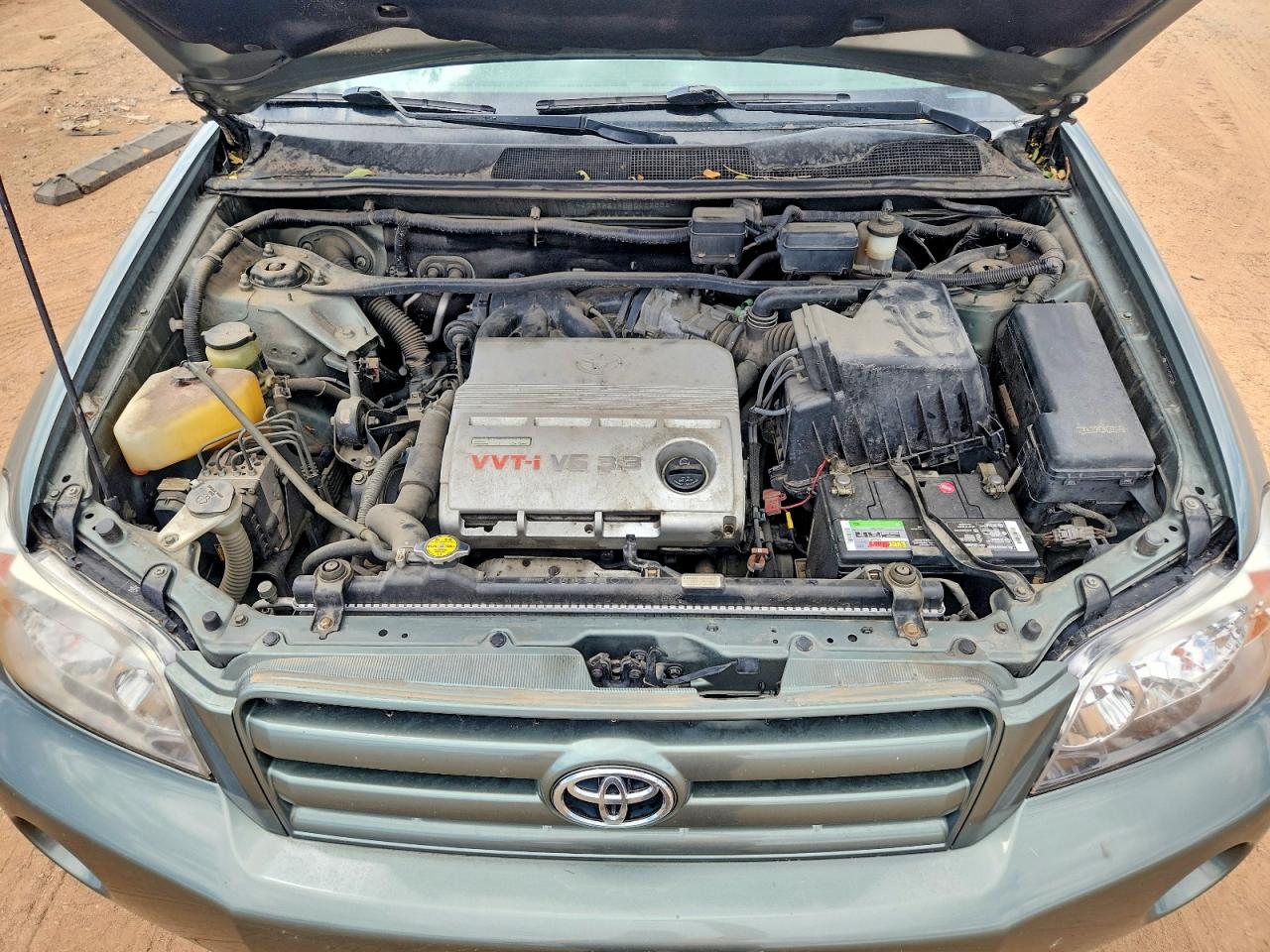 2005 TOYOTA HIGHLANDER