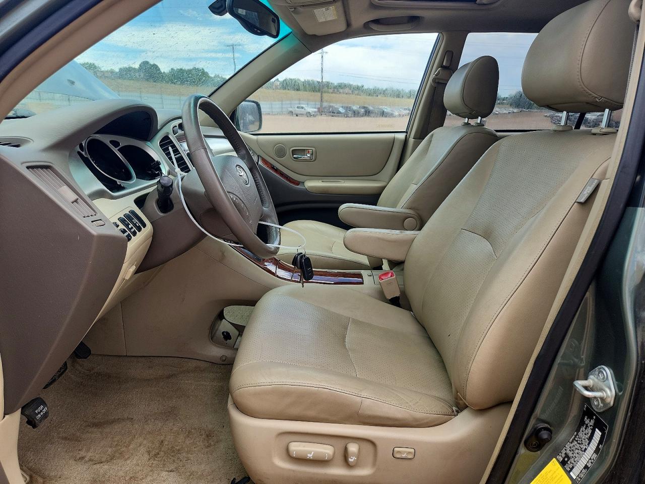 2005 TOYOTA HIGHLANDER