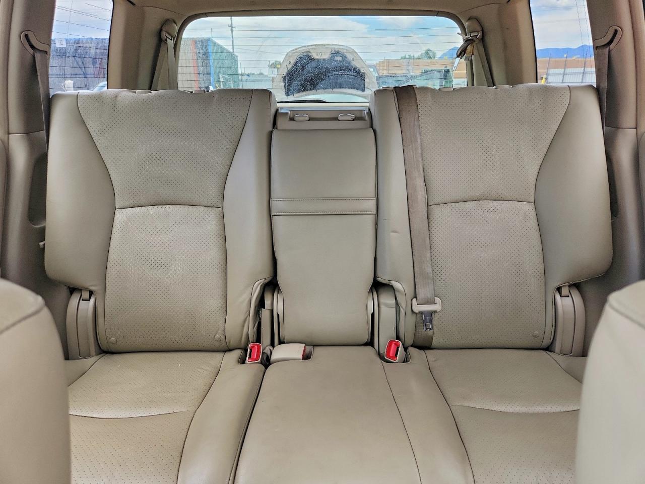 2005 TOYOTA HIGHLANDER
