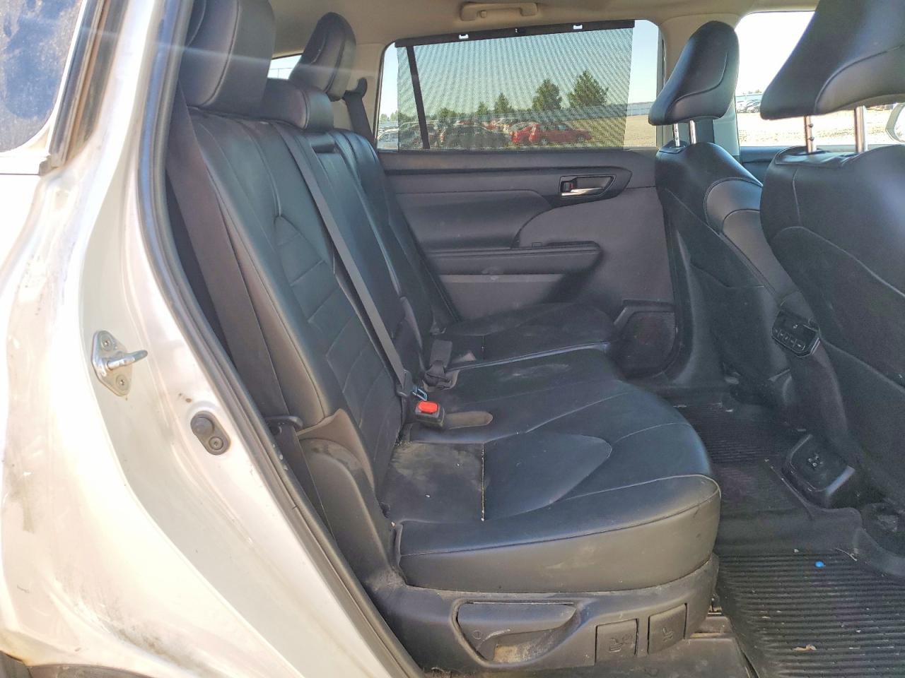 2022 TOYOTA HIGHLANDER