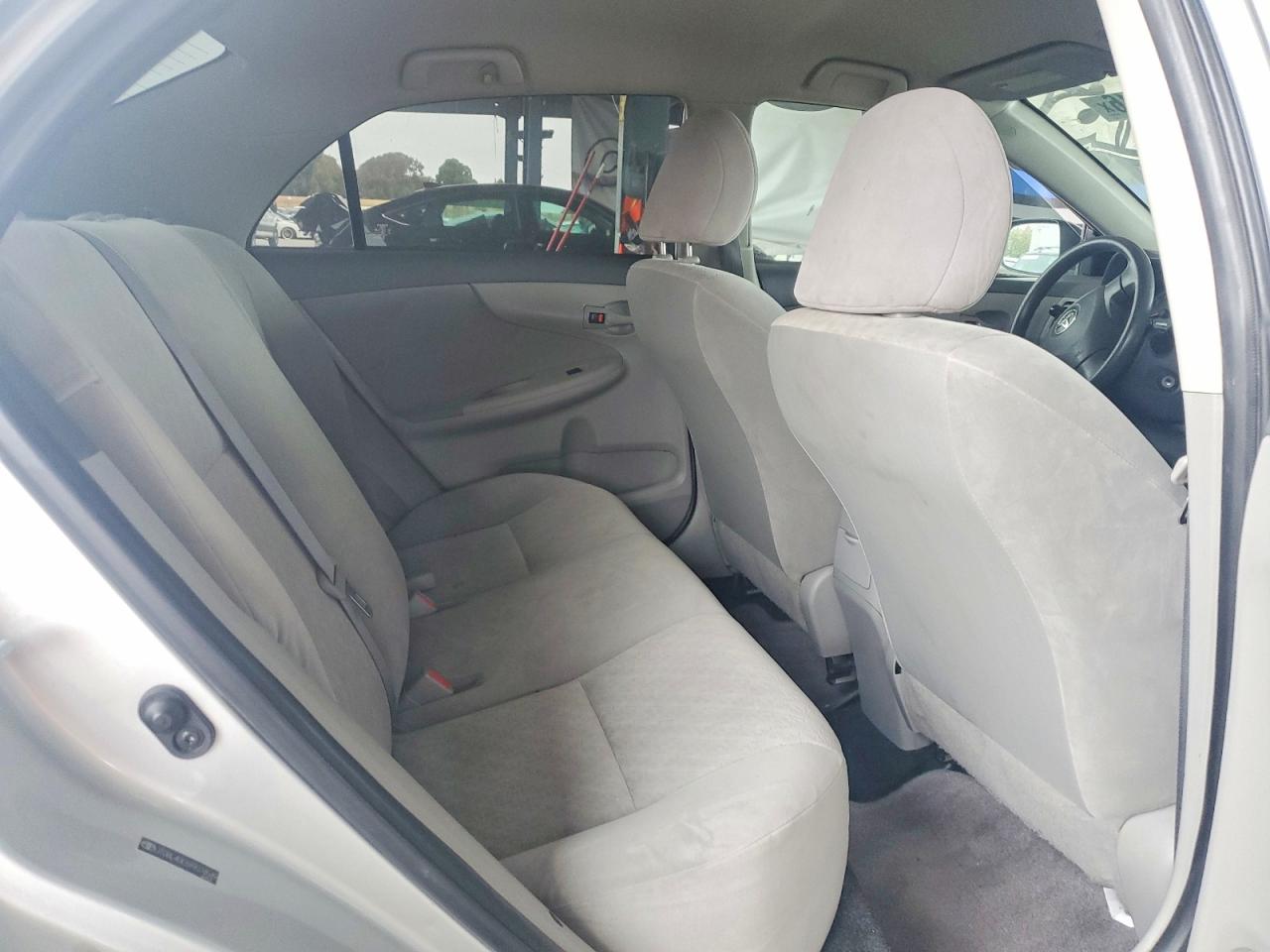 2009 TOYOTA COROLLA