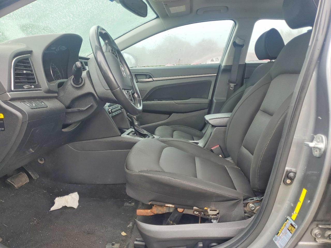 2017 HYUNDAI ELANTRA
