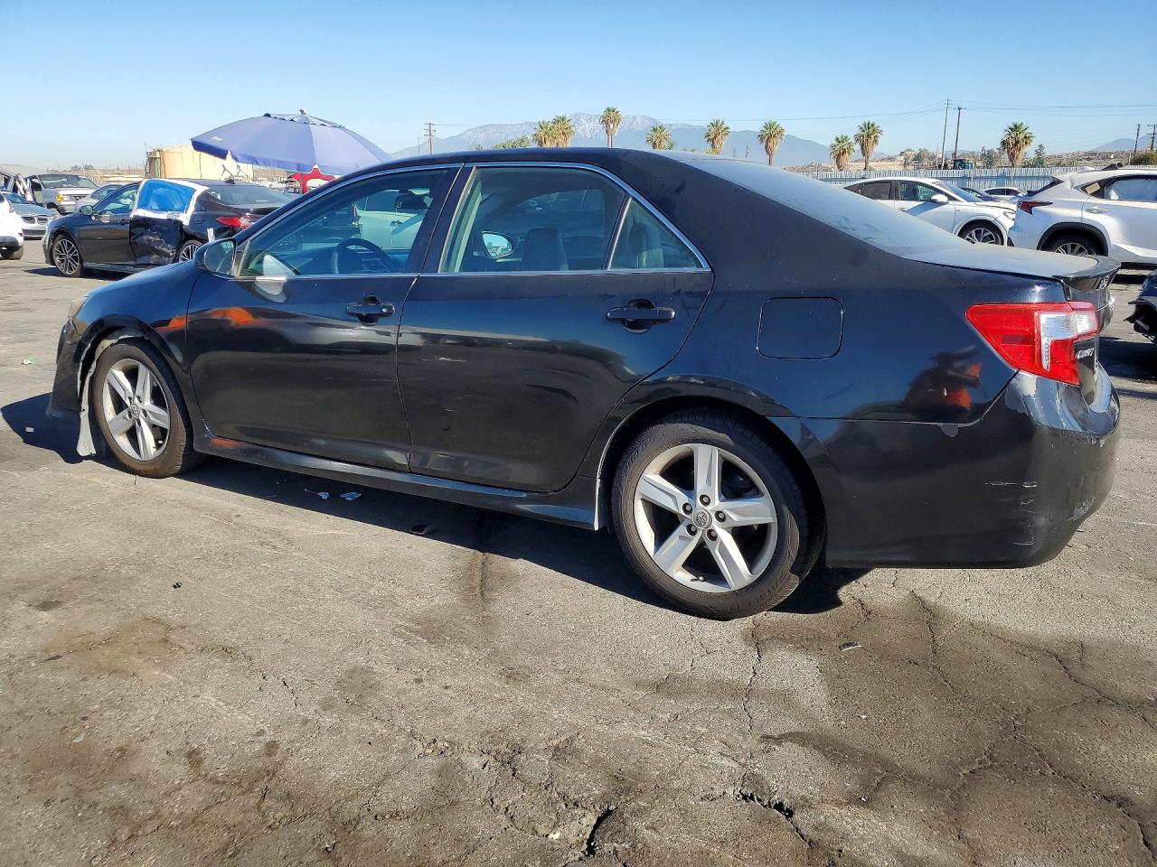 2013 TOYOTA CAMRY
