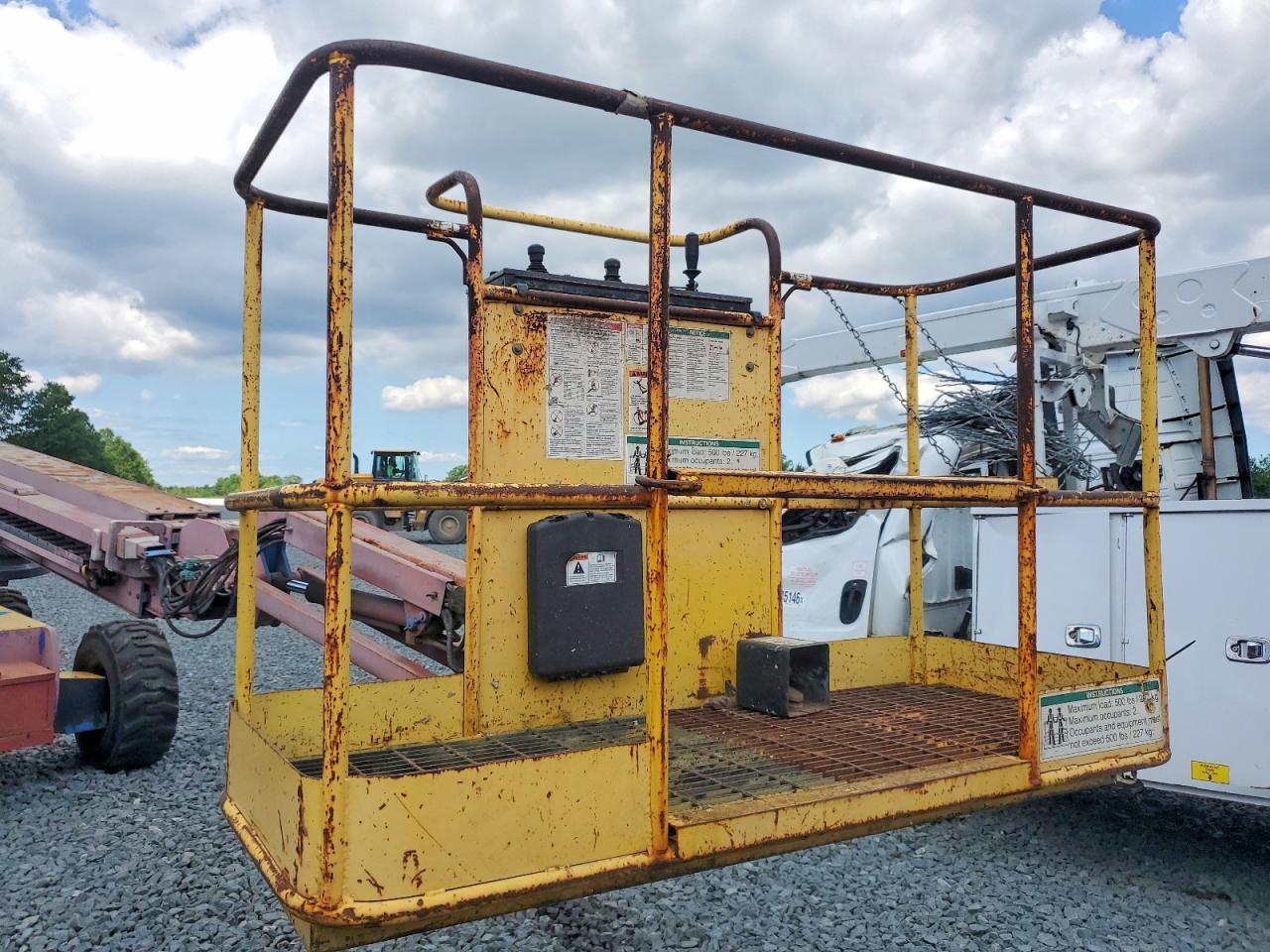 2000 GENIE S-65