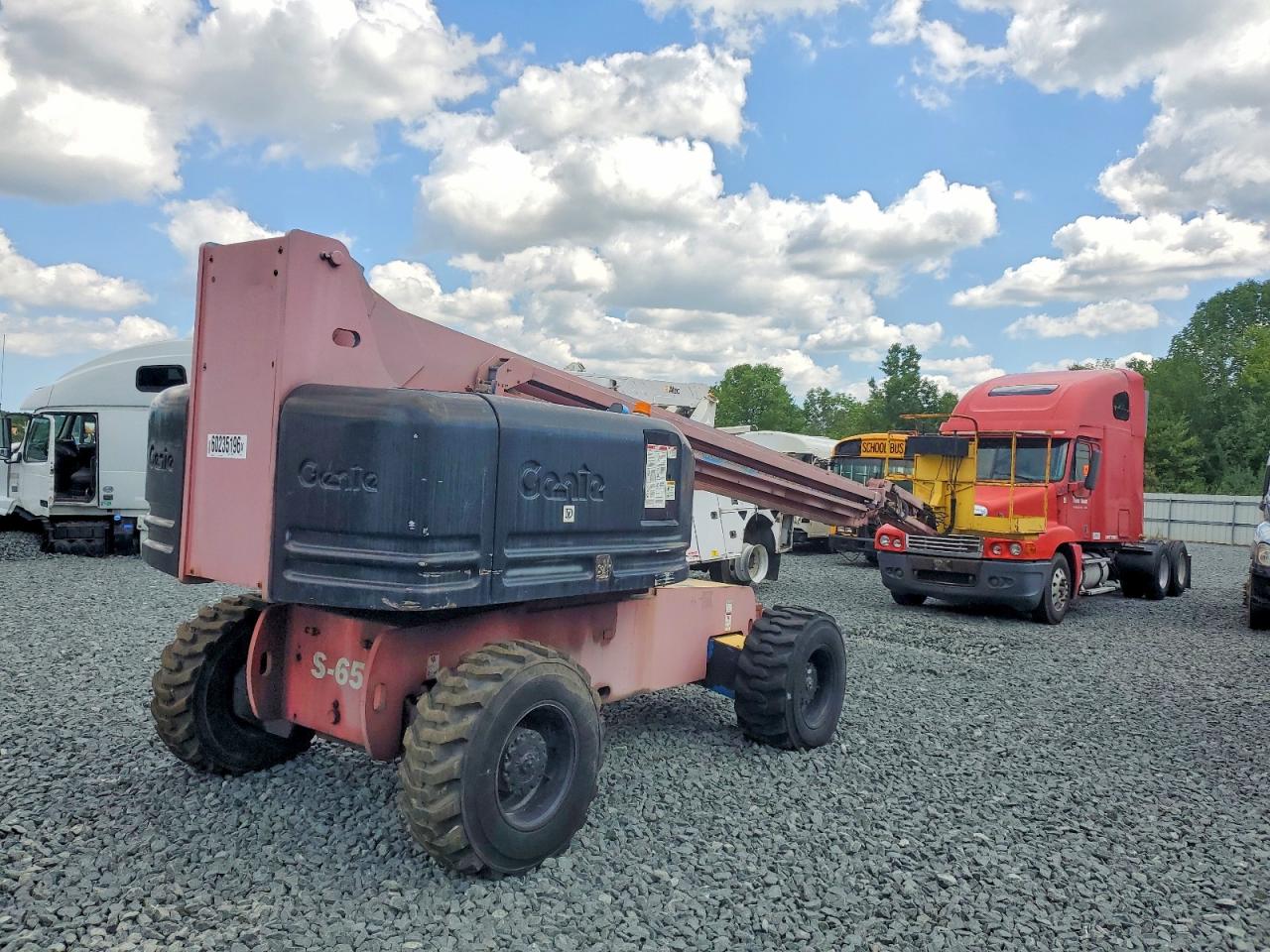 2000 GENIE S-65