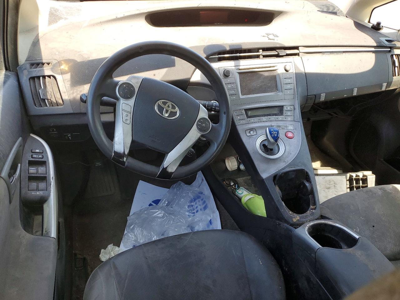2015 TOYOTA PRIUS