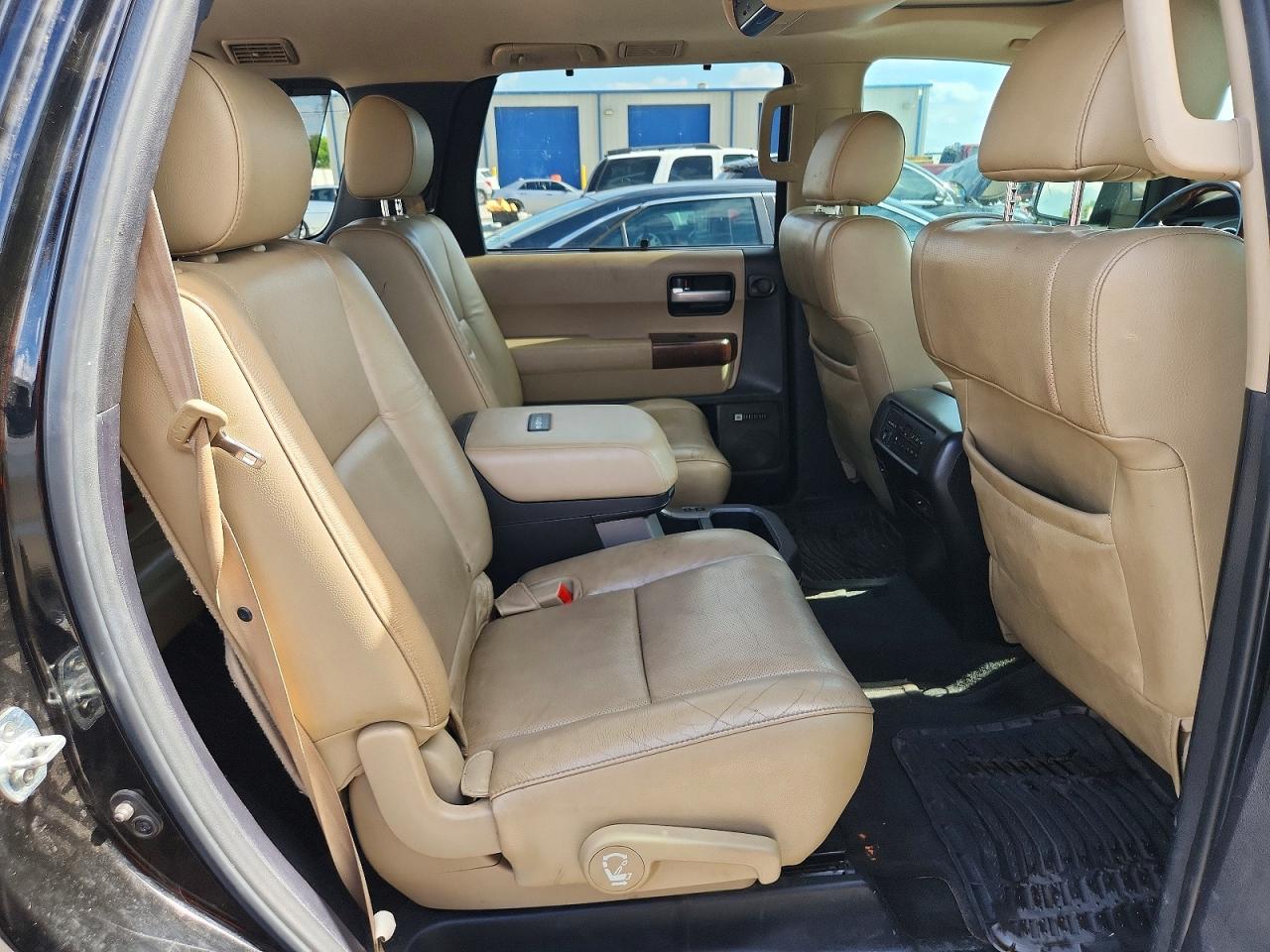2015 TOYOTA SEQUOIA