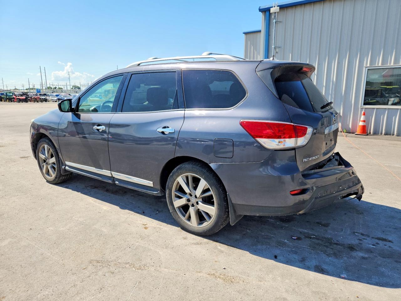 2013 NISSAN PATHFINDER