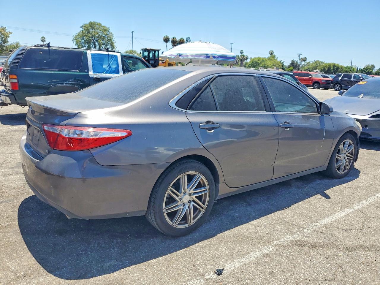 2015 TOYOTA CAMRY