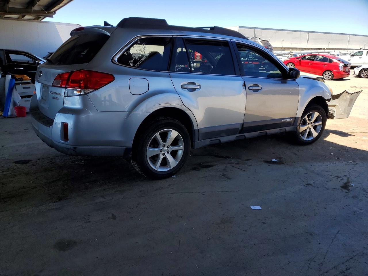 2013 SUBARU OUTBACK