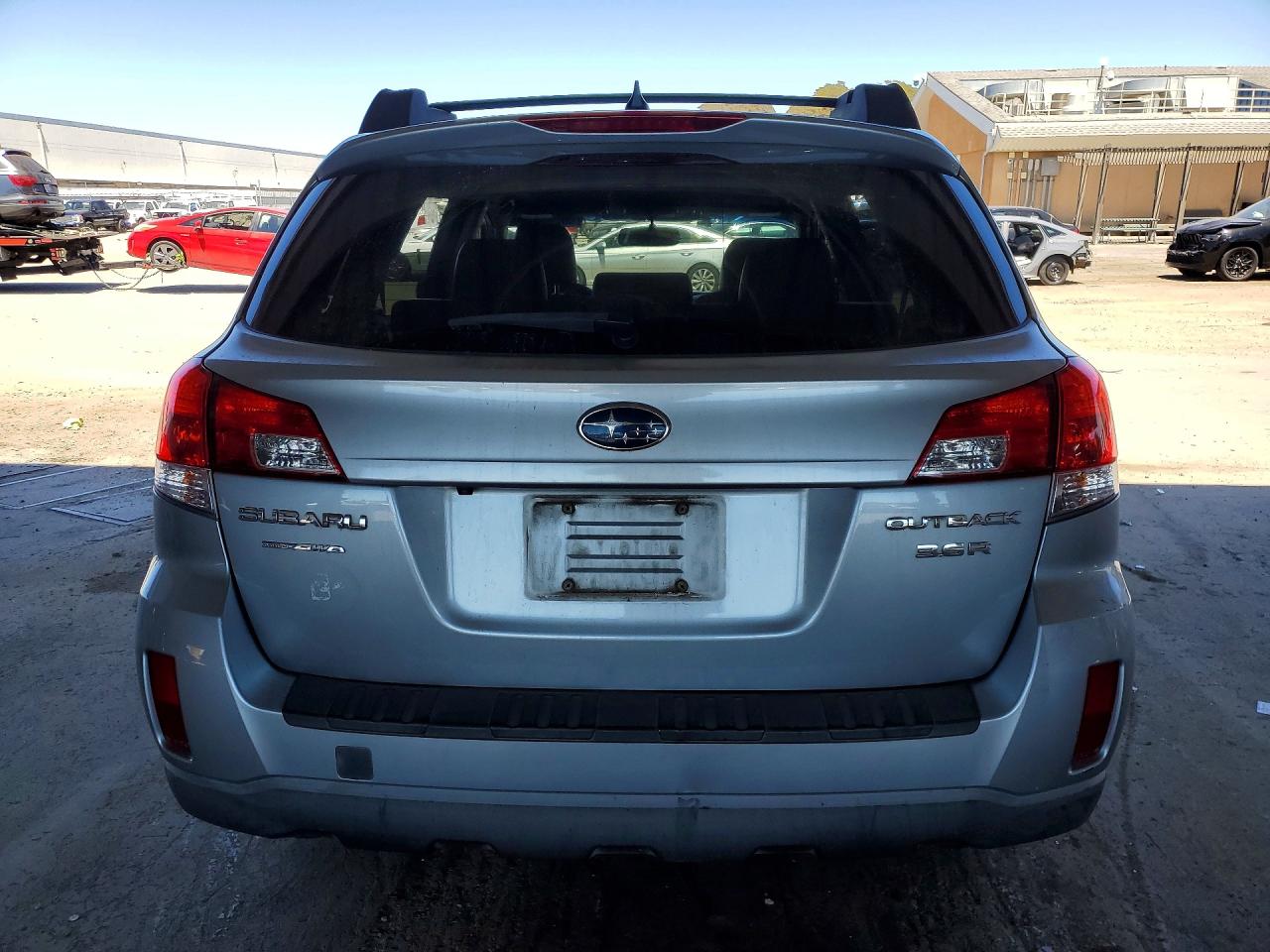 2013 SUBARU OUTBACK