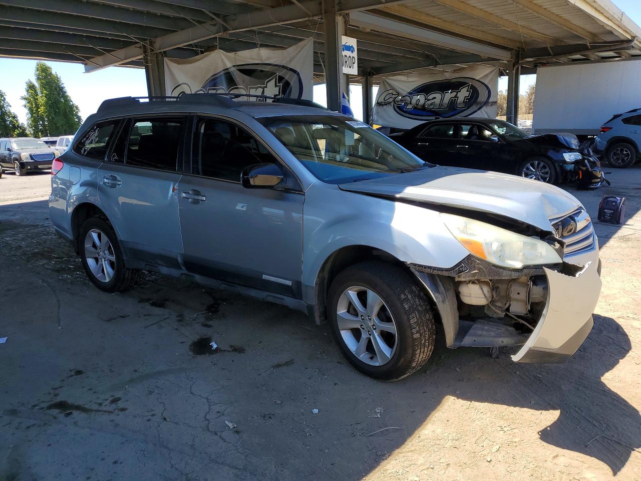 2013 SUBARU OUTBACK