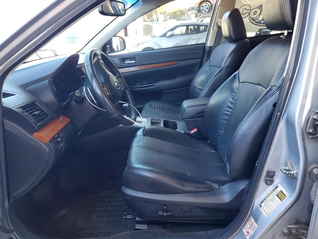 2013 SUBARU OUTBACK