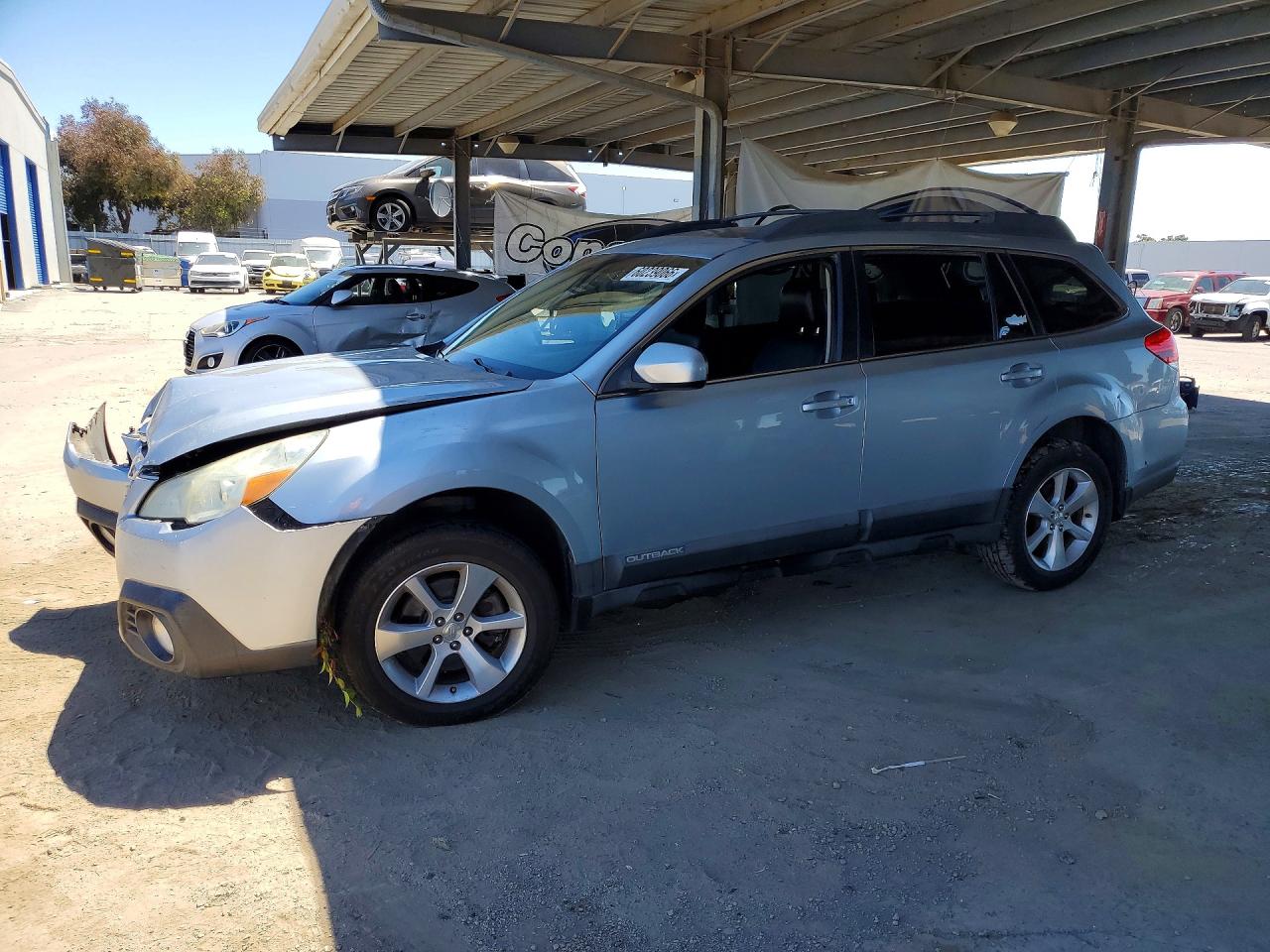 2013 SUBARU OUTBACK
