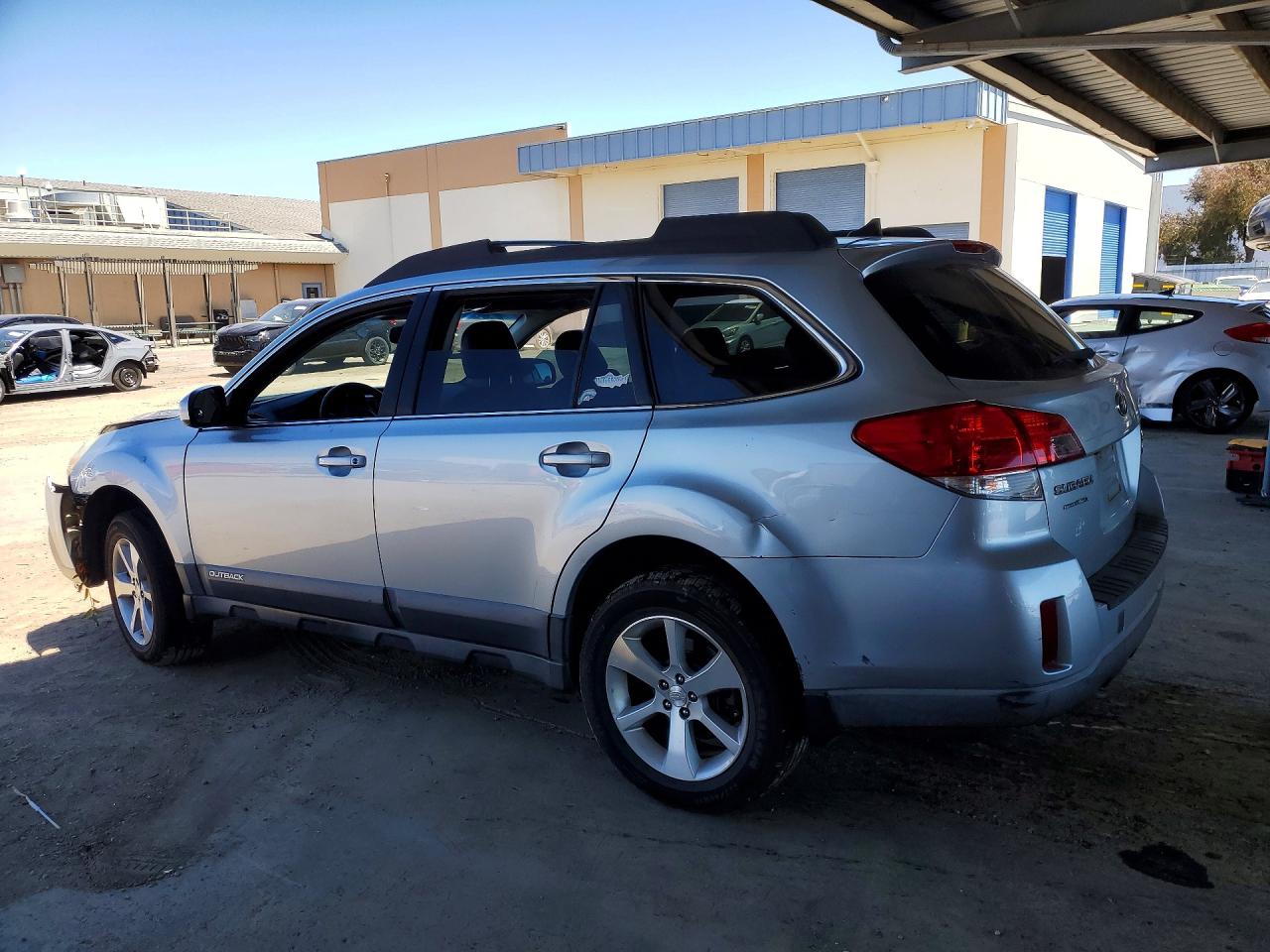 2013 SUBARU OUTBACK