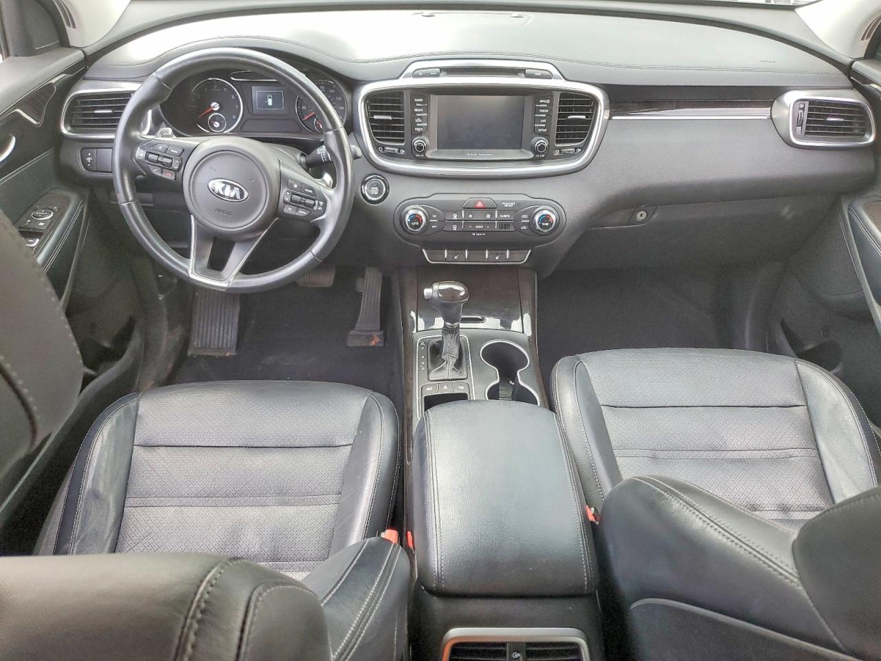 2017 KIA SORENTO