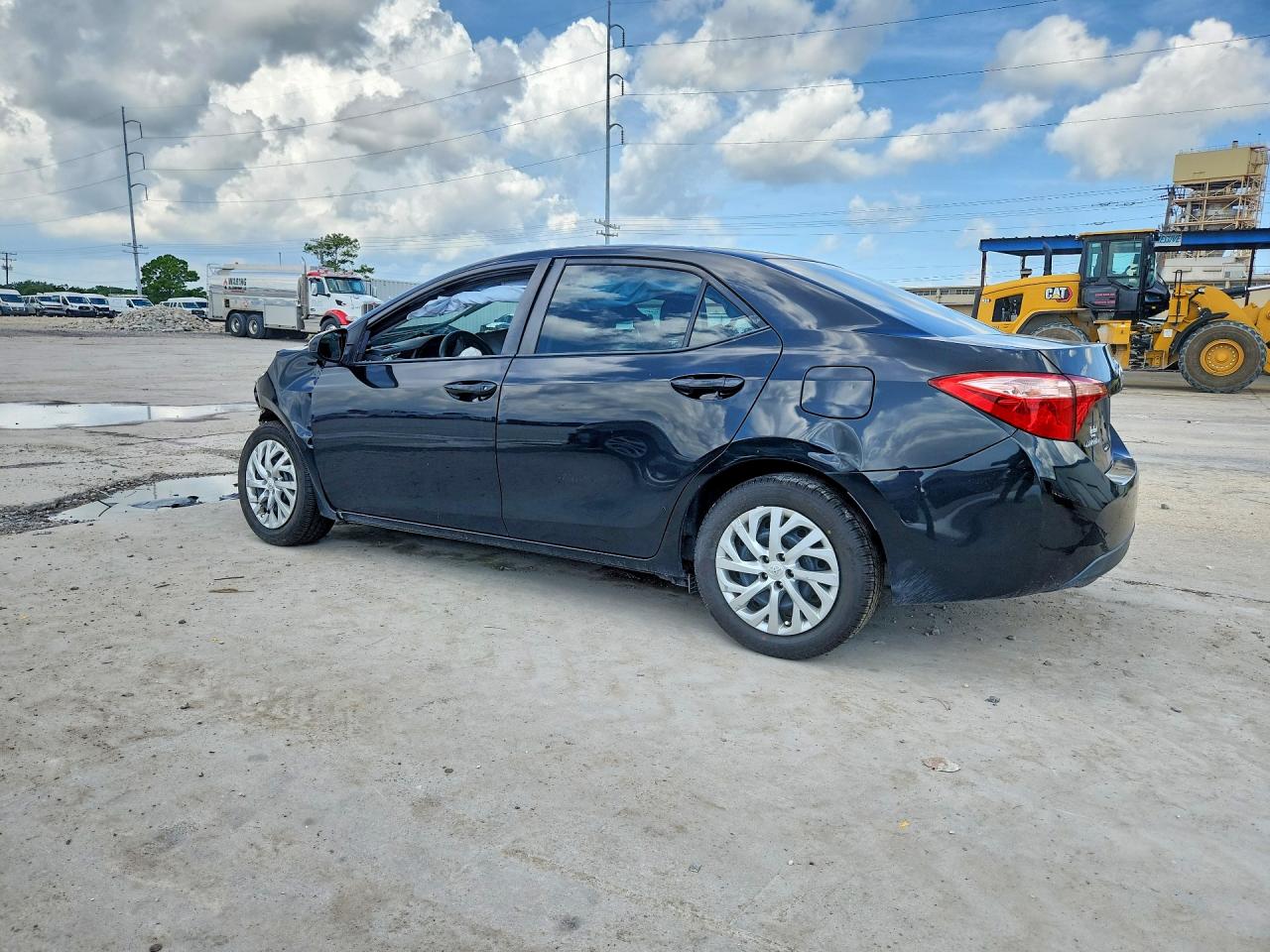 2018 TOYOTA COROLLA