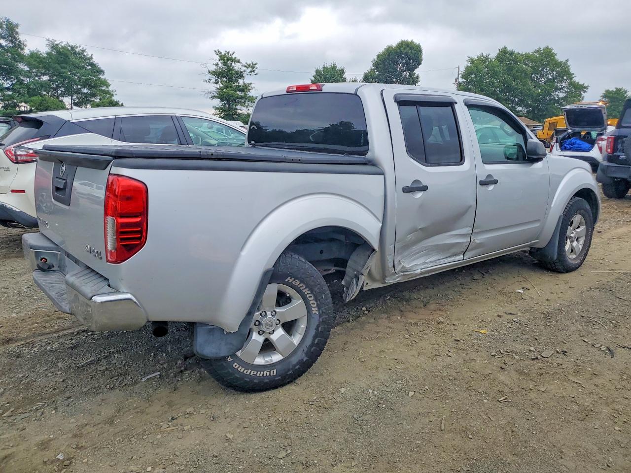 2013 NISSAN FRONTIER