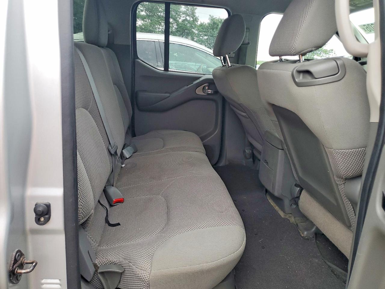 2013 NISSAN FRONTIER