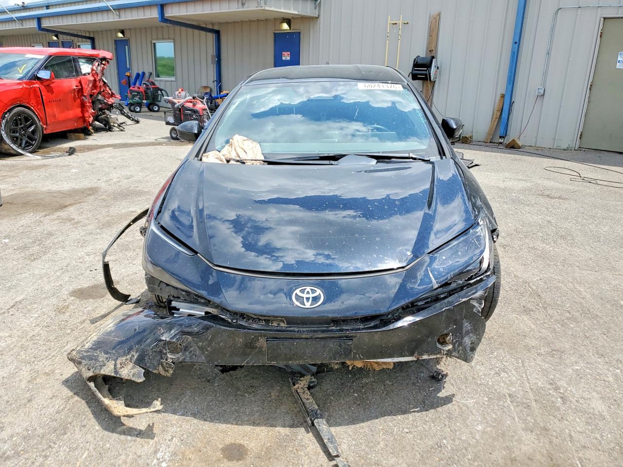 2024 TOYOTA PRIUS