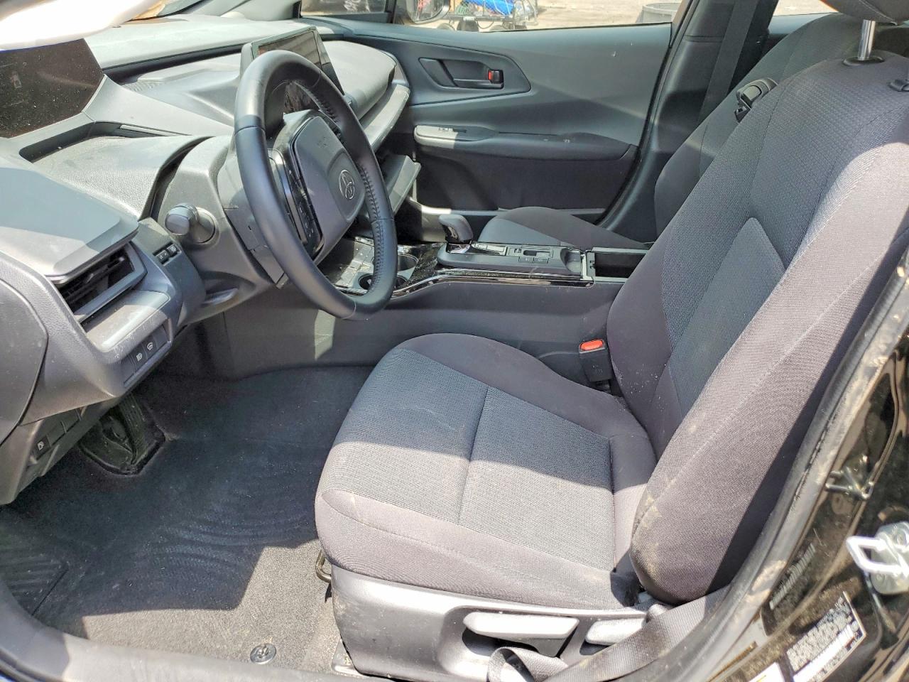 2024 TOYOTA PRIUS