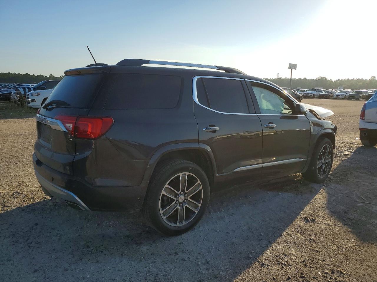 2018 GMC ACADIA DEN