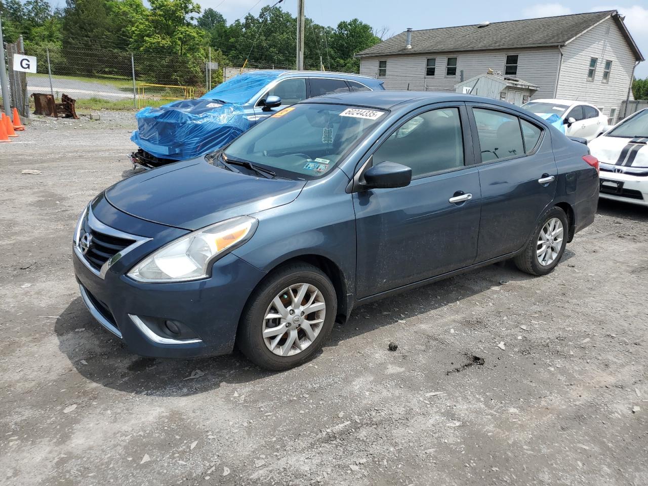 2017 NISSAN VERSA
