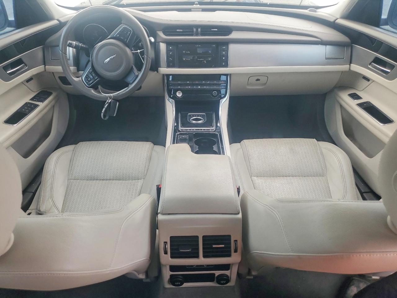 2016 JAGUAR XF