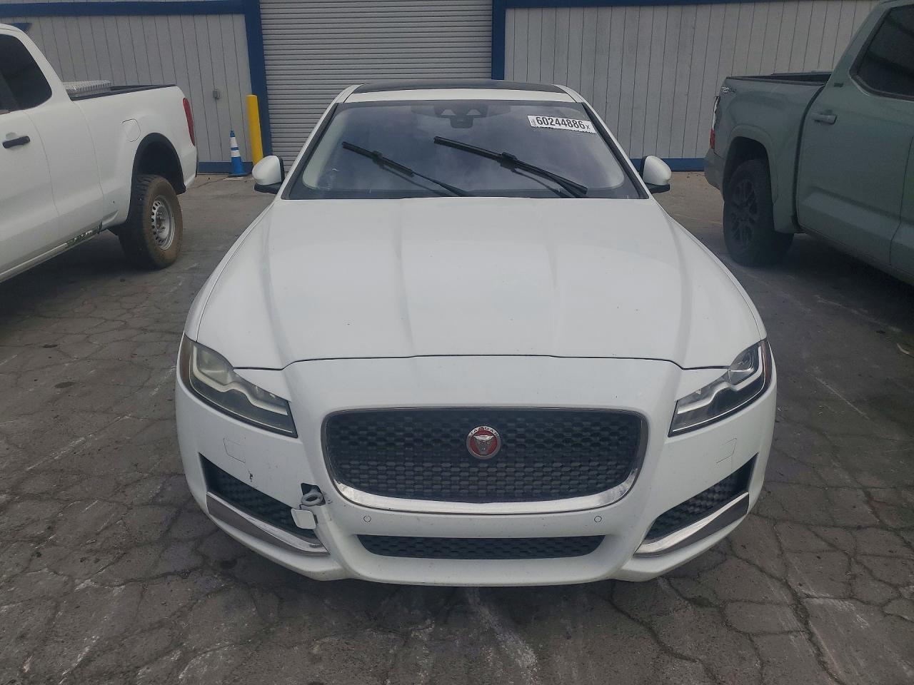 2016 JAGUAR XF