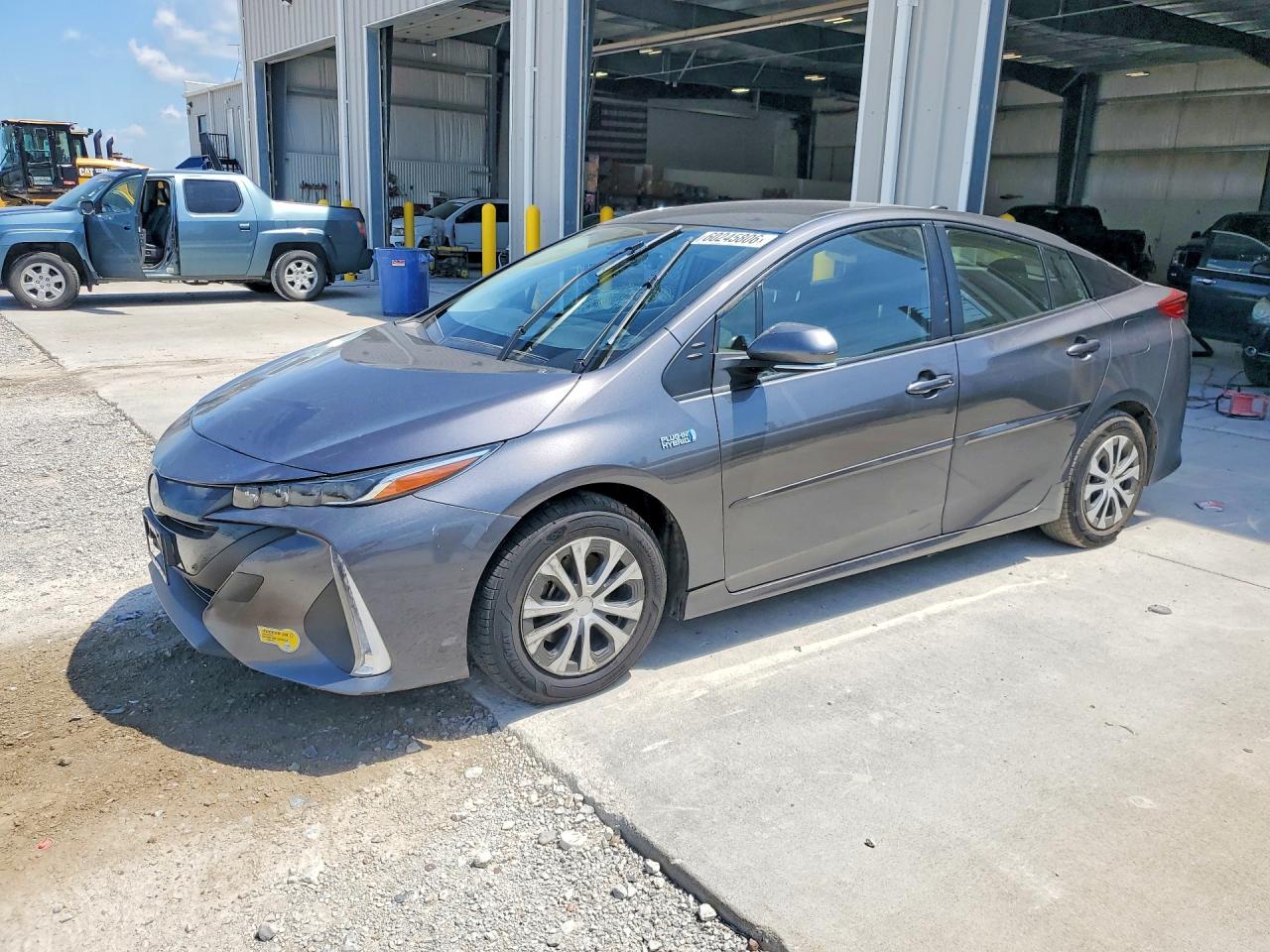 2022 TOYOTA PRIUS