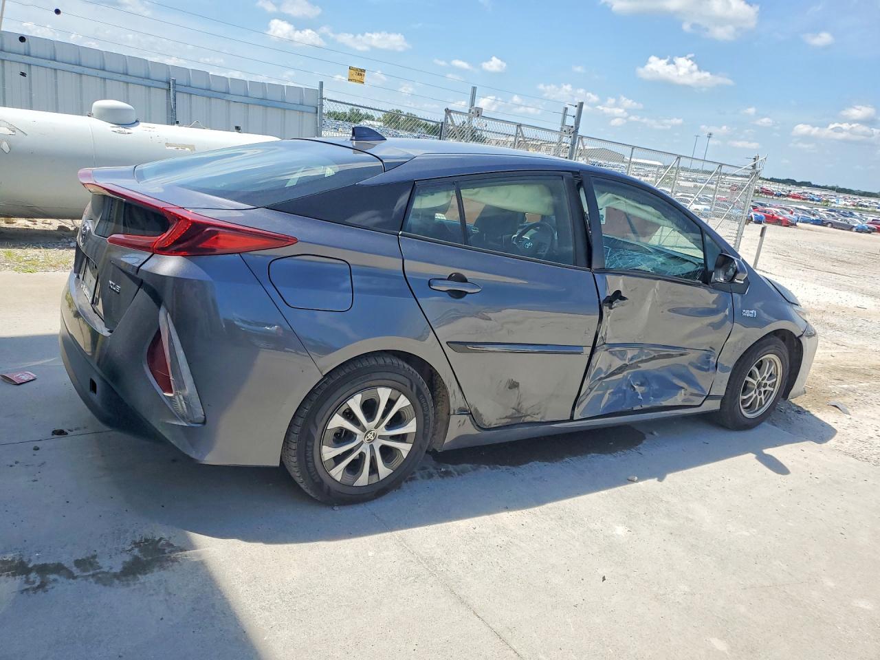 2022 TOYOTA PRIUS