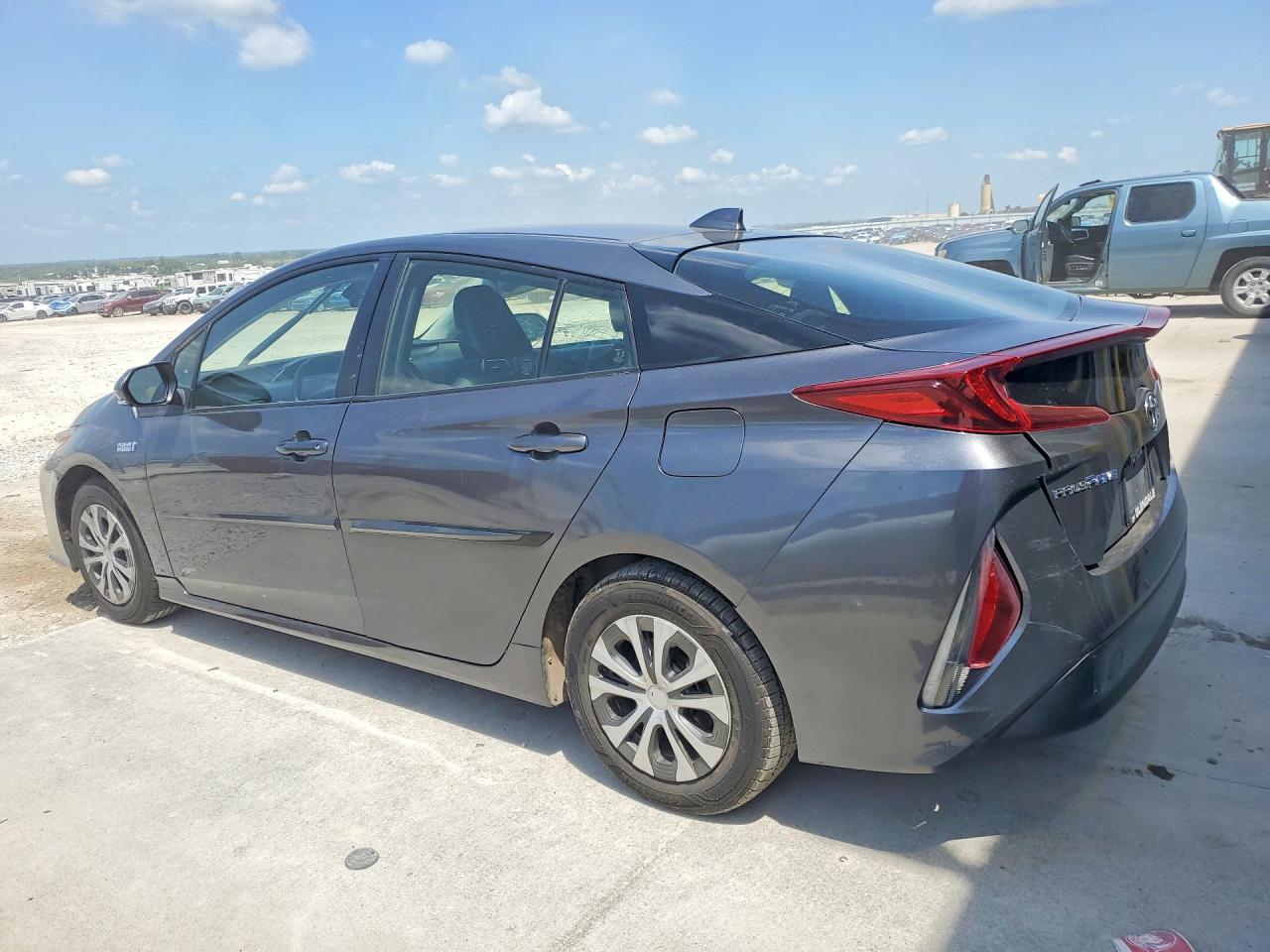 2022 TOYOTA PRIUS