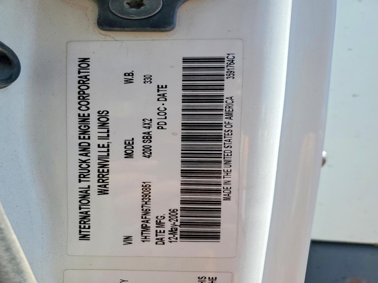 2007 INTERNATIONAL 4000 SERIE