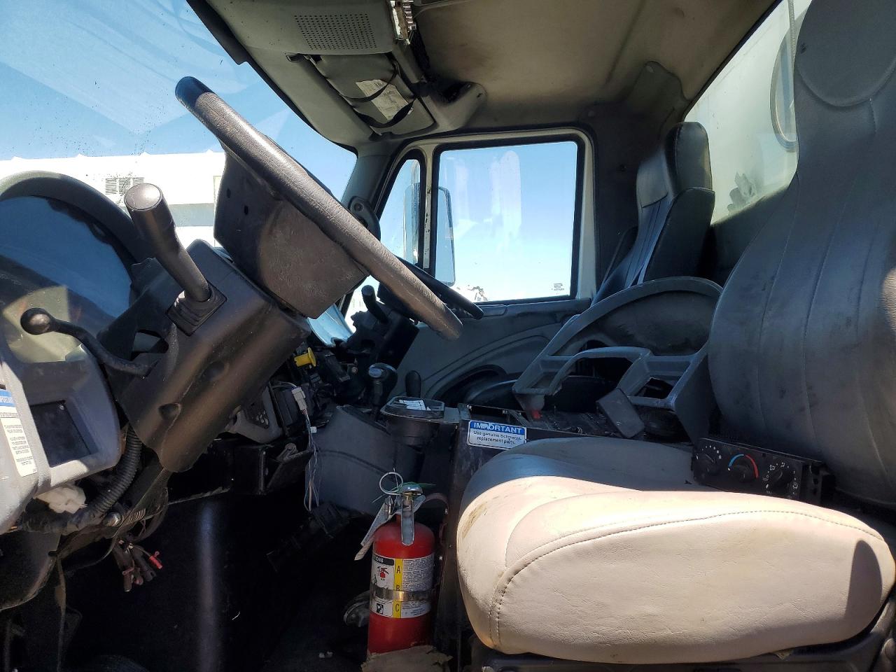 2007 INTERNATIONAL 4000 SERIE
