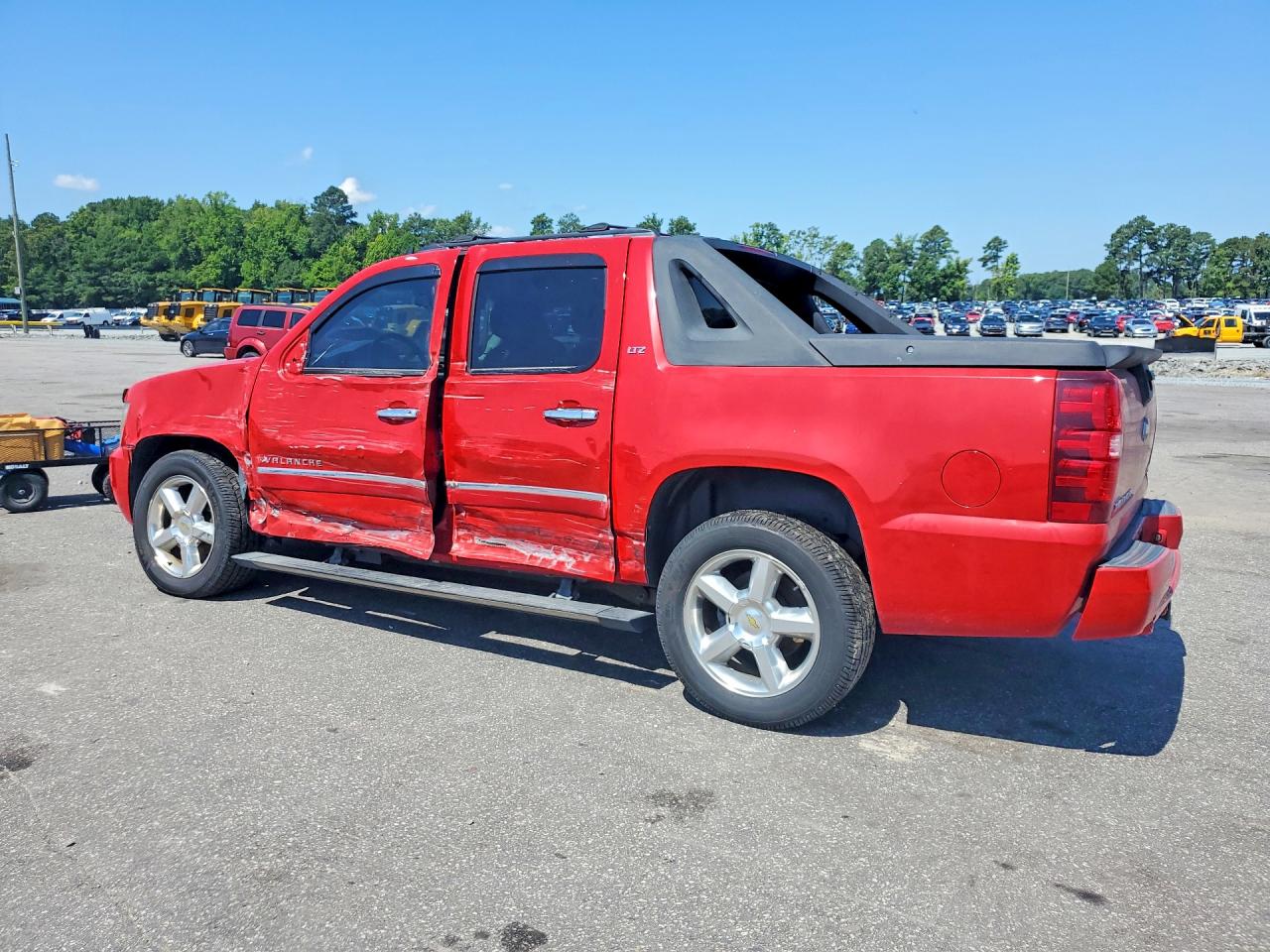 2011 CHEVROLET AVALANCHE