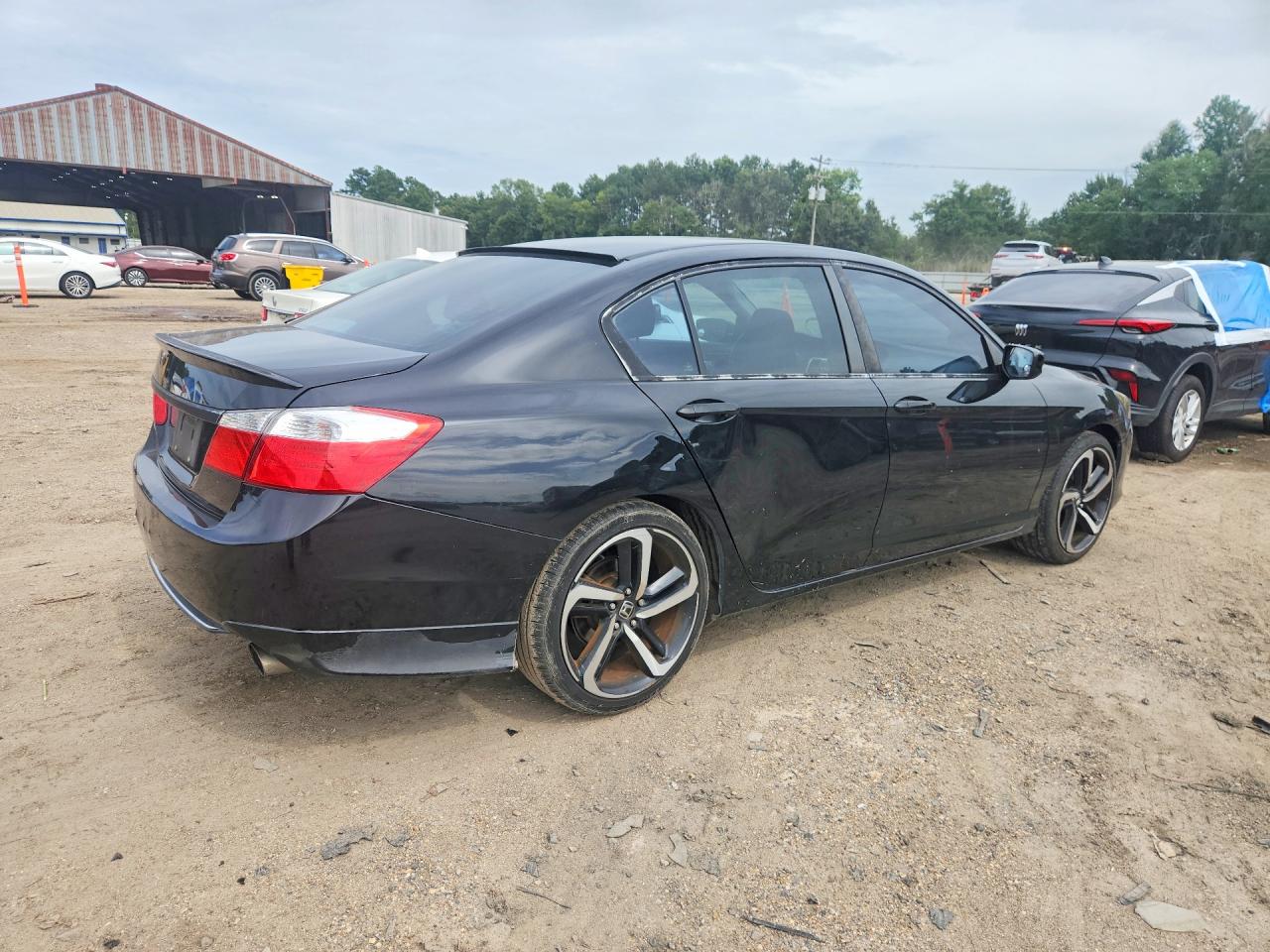 2015 HONDA ACCORD