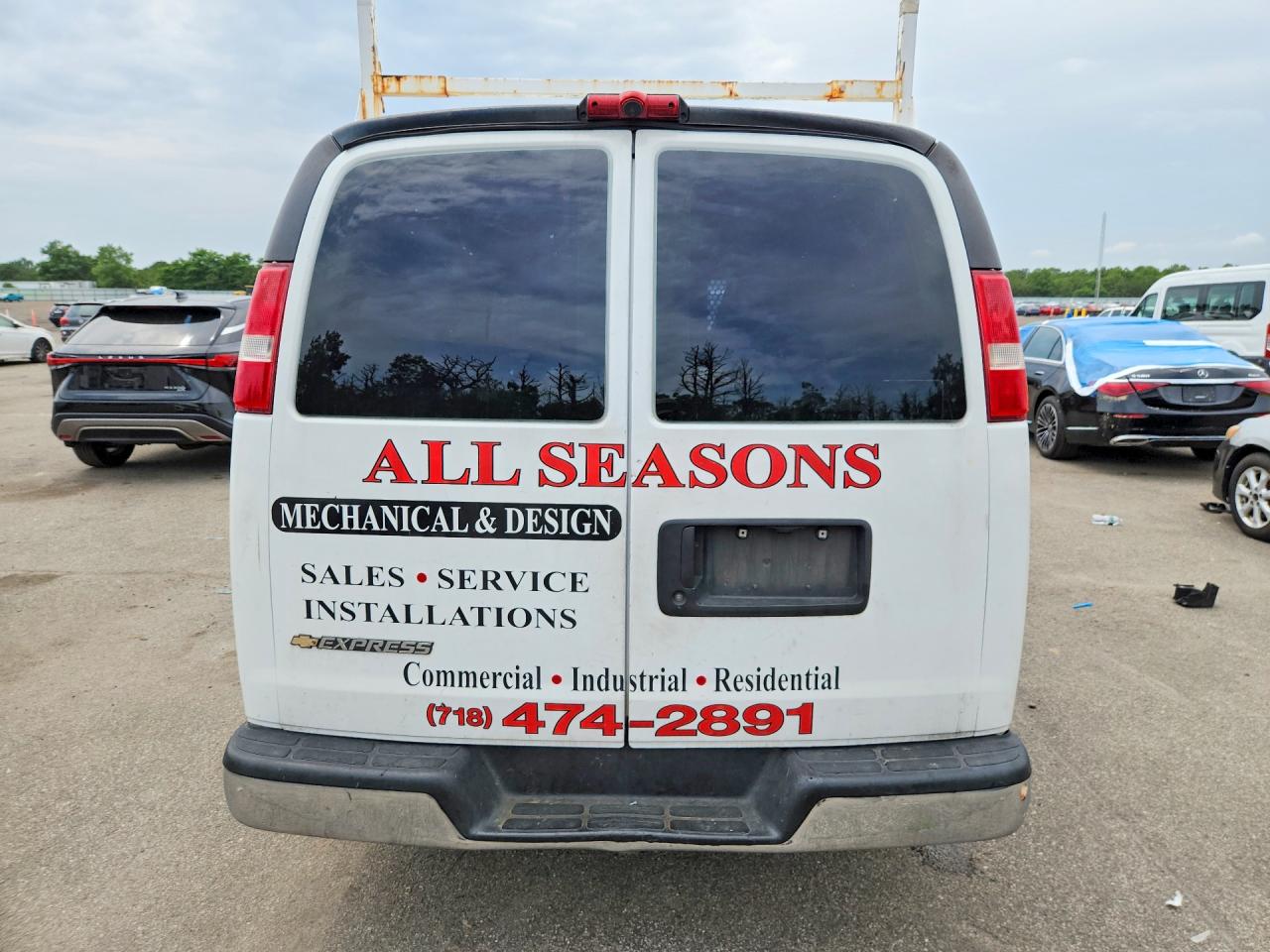 2017 CHEVROLET EXPRESS