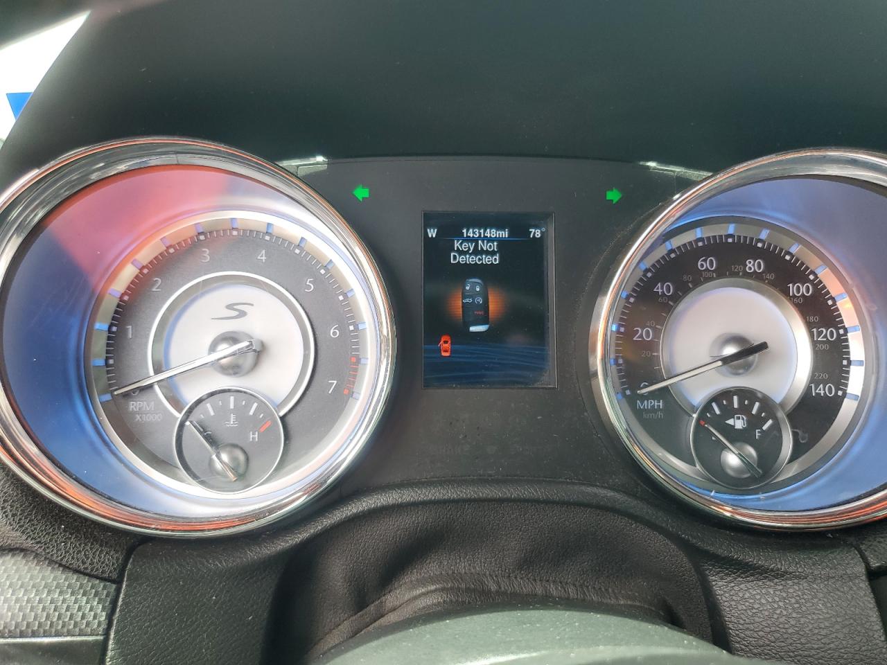 2014 CHRYSLER 300