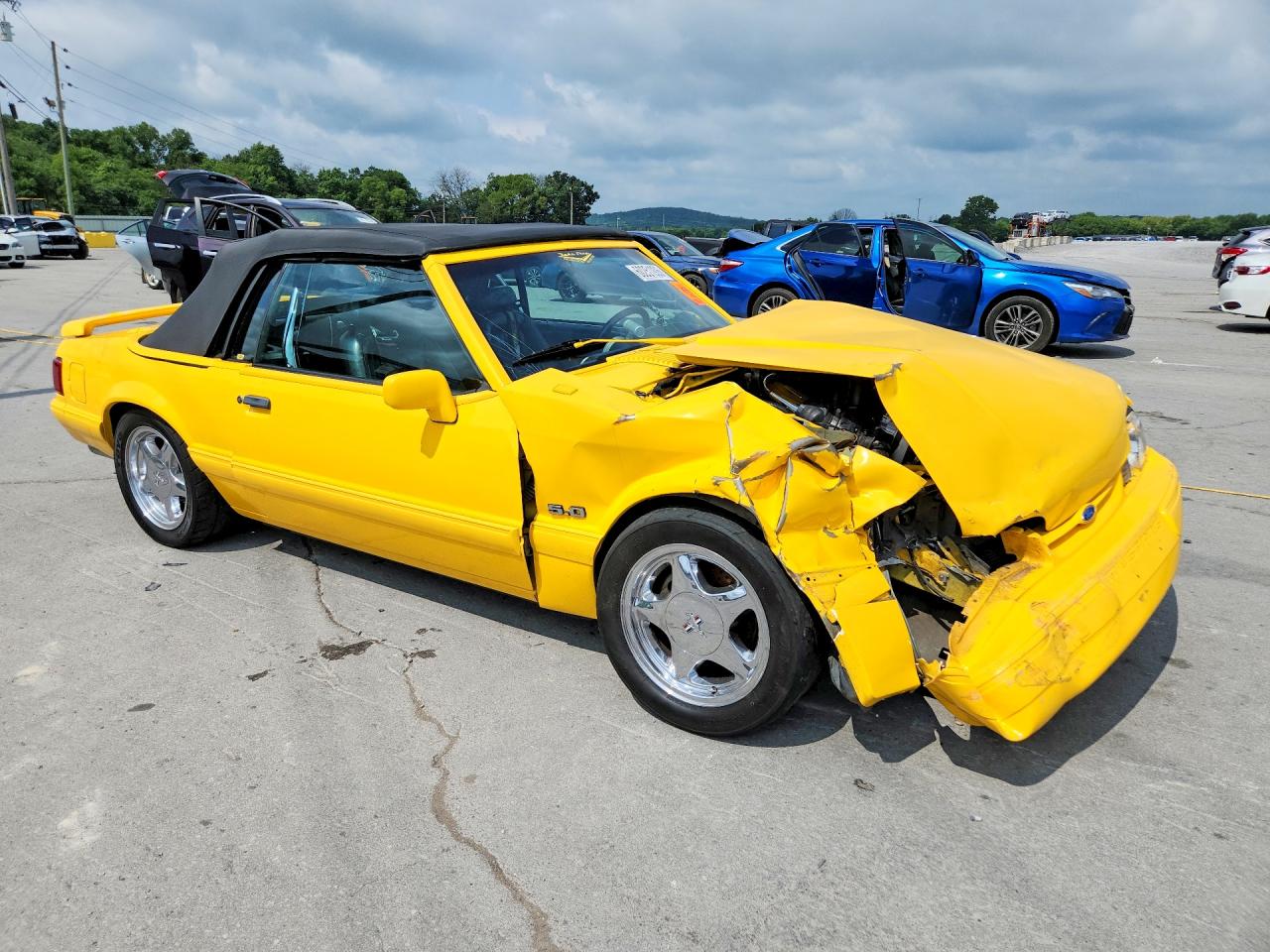 1993 FORD MUSTANG