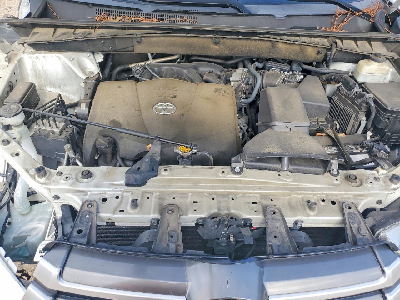 2017 TOYOTA HIGHLANDER