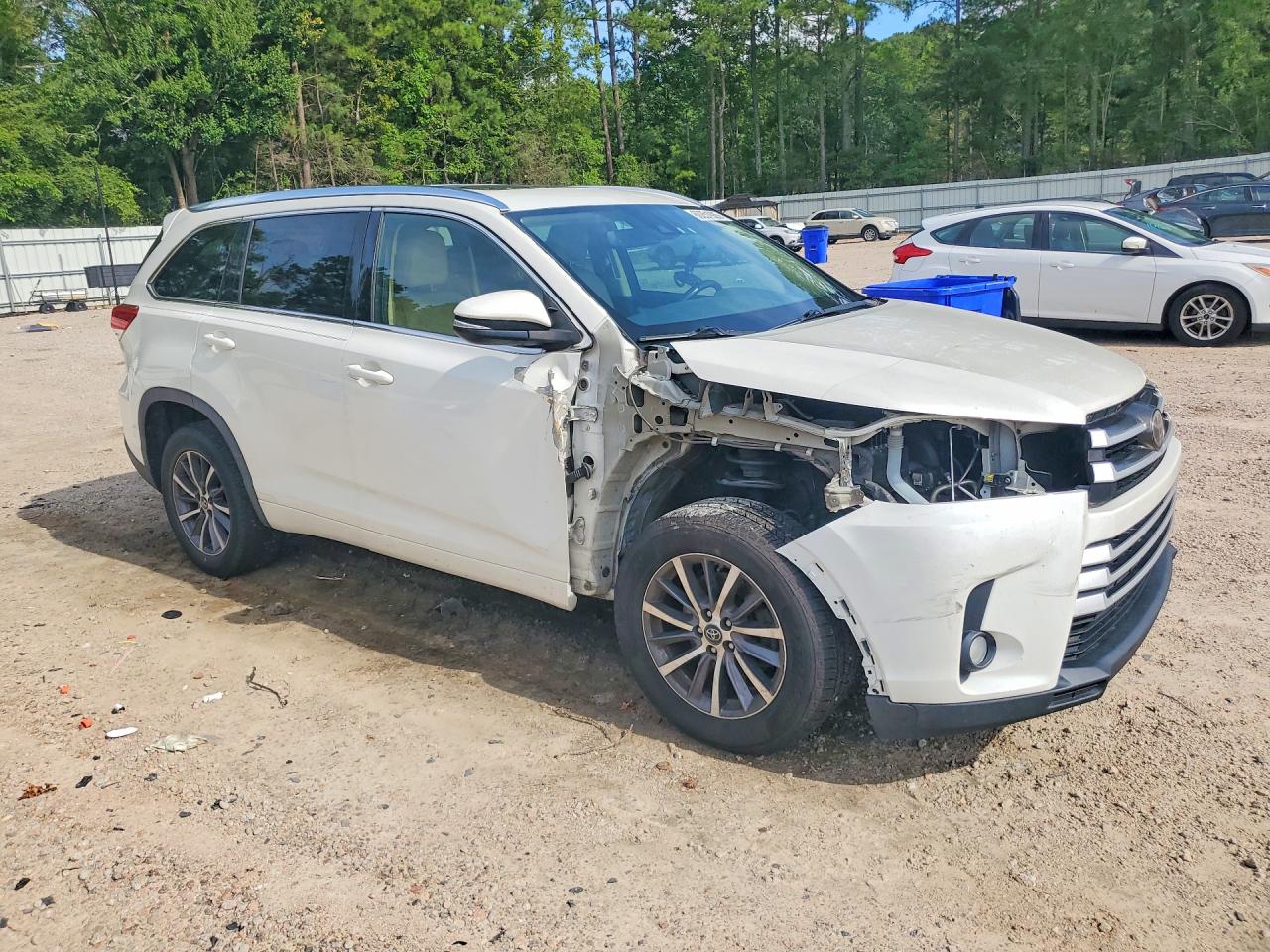 2017 TOYOTA HIGHLANDER