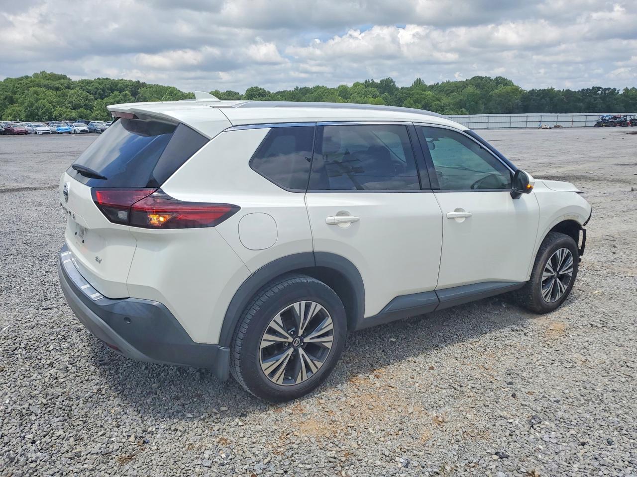 2021 NISSAN ROGUE