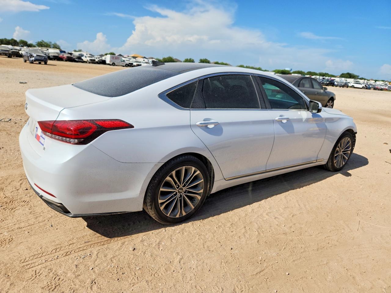 2016 HYUNDAI GENESIS