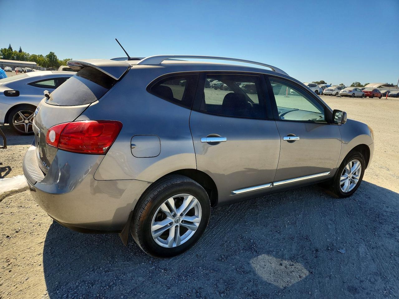 2012 NISSAN ROGUE