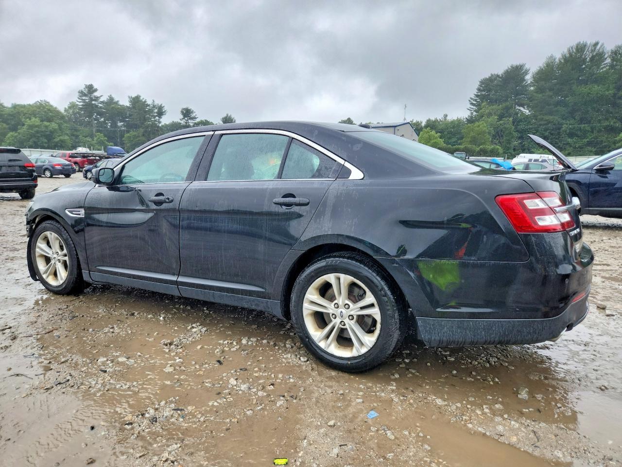 2015 FORD TAURUS