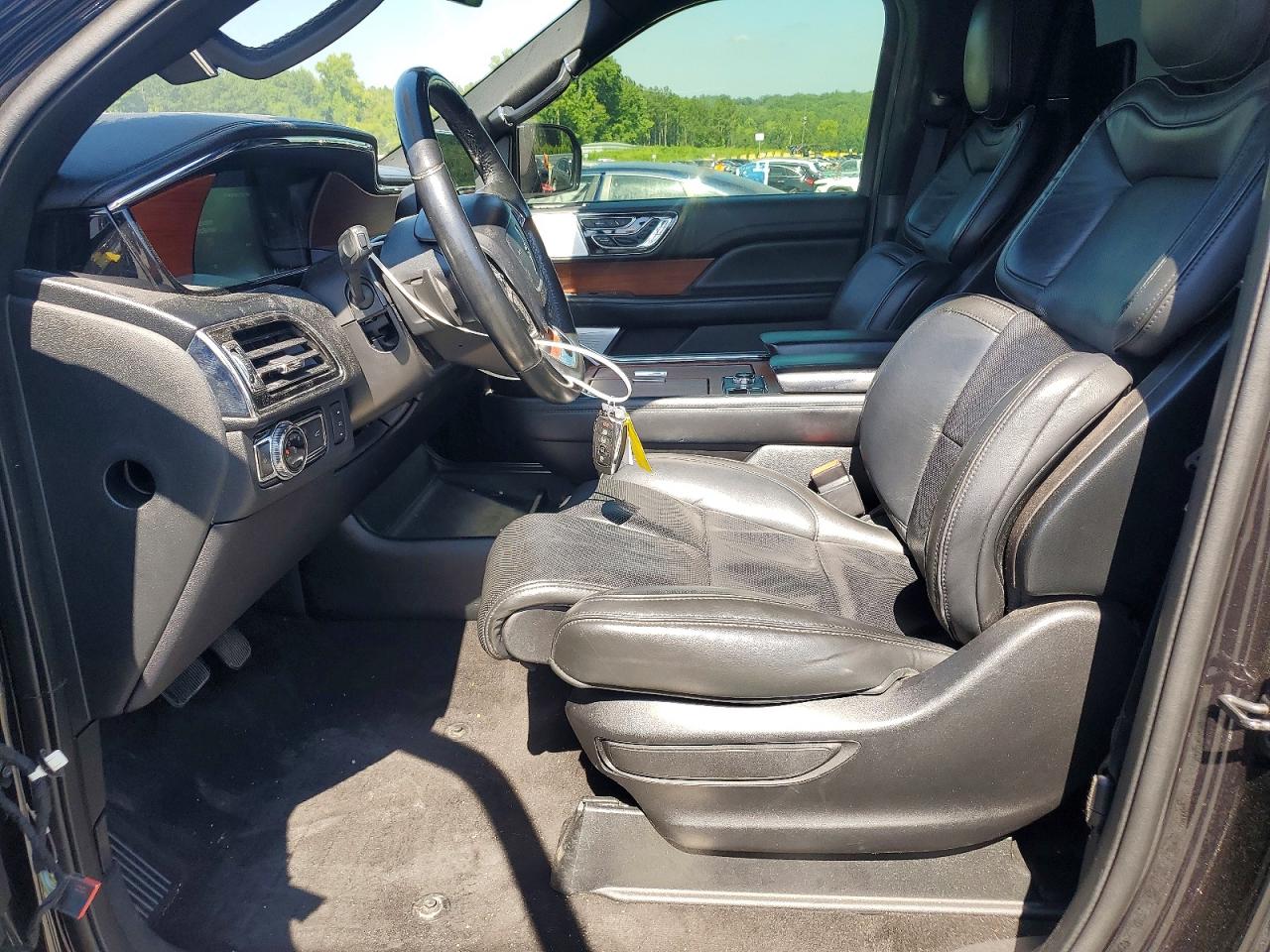 2019 LINCOLN NAVIGATOR
