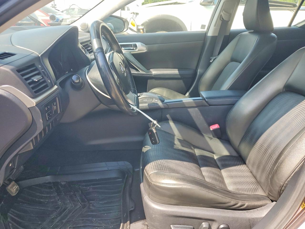 2012 LEXUS CT 200