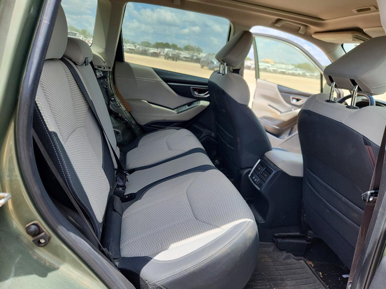 2019 SUBARU FORESTER