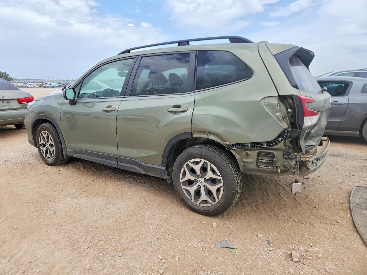 2019 SUBARU FORESTER