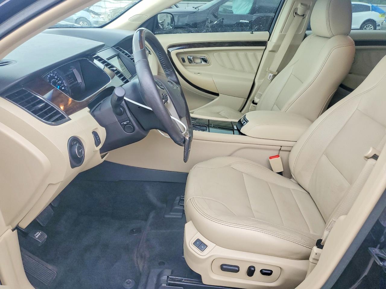 2016 FORD TAURUS